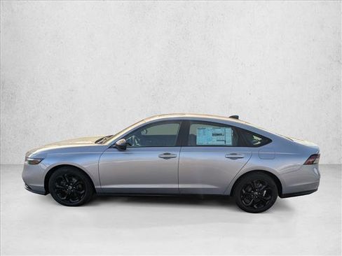 Certified 2025 Honda Accord SE image 8