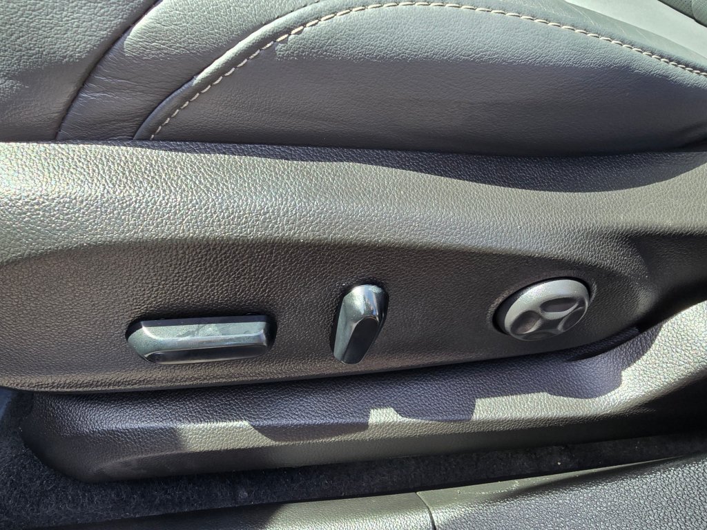 Used 2019 Buick Envision Essence AWD/4WD image 54