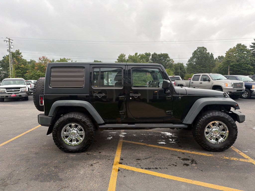 Used 2014 Jeep Wrangler Unlimited Sport w/ Mopar Black Appearance Group AWD/4WD image 5