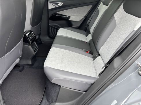 New 2026 Volkswagen ID.4 Pro image 14