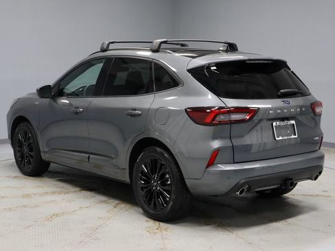 Certified 2025 Ford Escape ST-Line Elite w/ Premium Technology Package AWD/4WD image 11