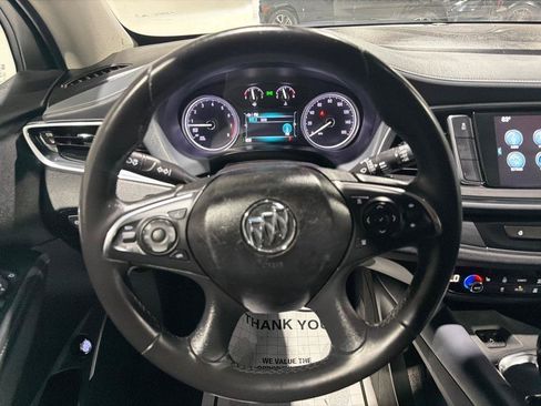 Used 2018 Buick Enclave Essence FWD image 21