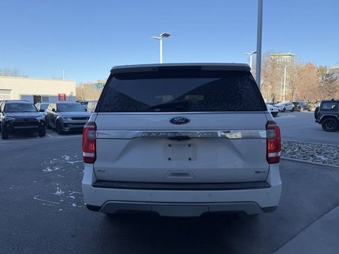 Used 2018 Ford Expedition XLT w/ Equipment Group 202A image 5