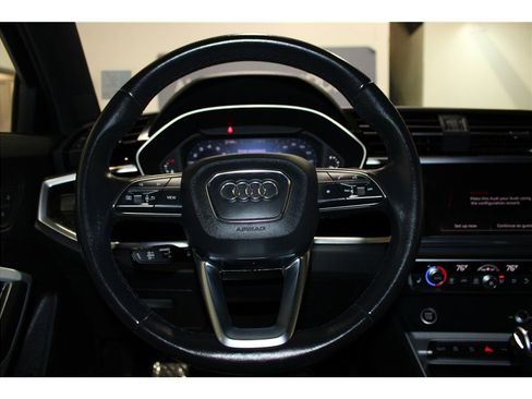 Used 2024 Audi Q3 2.0T Premium image 27