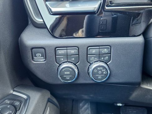 New 2026 GMC Sierra 1500 SLT w/ SLT Premium Plus Package image 23