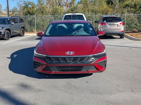 Certified 2024 Hyundai Elantra SEL image 2