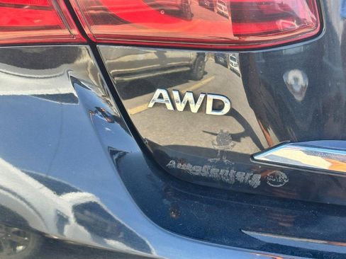 Used 2017 INFINITI Q70 L 3.7 image 15