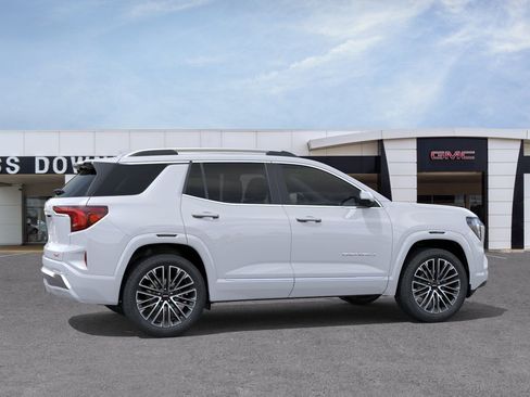 New 2026 GMC Terrain Denali w/ LPO, Floor Liner Package AWD/4WD image 5