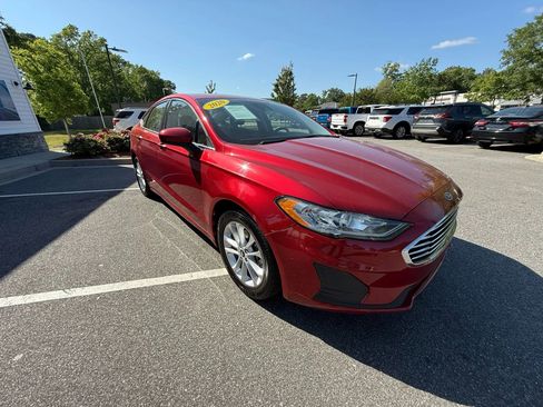 Used 2020 Ford Fusion SE image 4