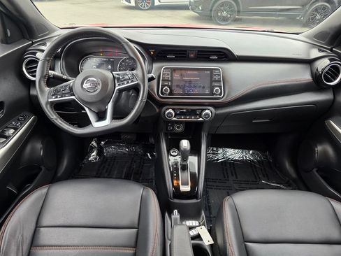 Used 2020 Nissan Kicks SR w/ SR Premium Package FWD image 7