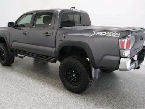 Used 2023 Toyota Tacoma TRD Off-Road AWD/4WD image 9