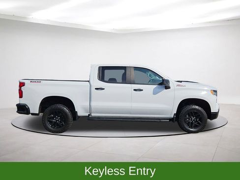 Used 2024 Chevrolet Silverado 1500 LT Trail Boss w/ Protection Package AWD/4WD image 8