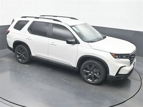 New 2025 Honda Pilot Sport image 20