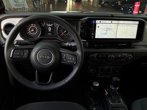 Used 2025 Jeep Wrangler Unlimited Sport AWD/4WD image 13