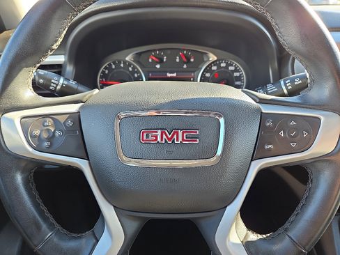 Used 2023 GMC Acadia SLT w/ Elevation Edition image 24