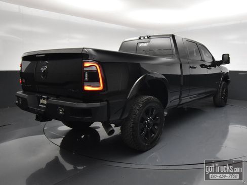Used 2024 RAM 2500 Limited AWD/4WD image 48
