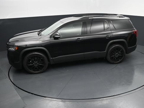 Used 2023 GMC Acadia SLE w/ Driver Convenience Package FWD image 28