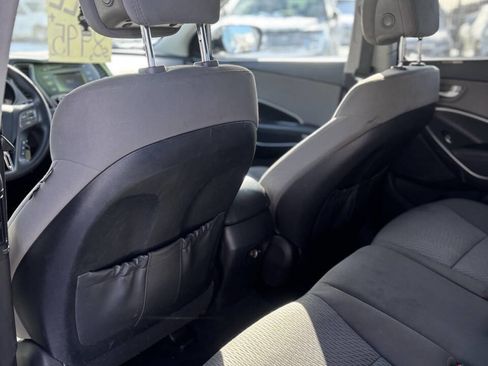 Used 2017 Hyundai Santa Fe Sport image 16