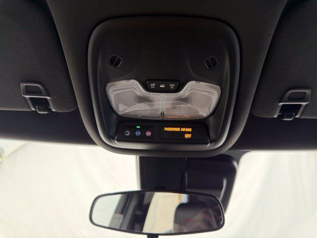 Used 2026 Chevrolet TrailBlazer RS w/ Driver Confidence Package FWD image 38