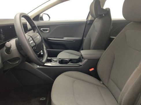 Used 2025 Kia K4 FWD image 17