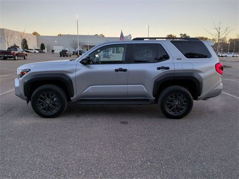 New 2026 Toyota 4Runner SR5 image 7