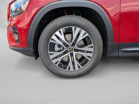 New 2026 Mercedes-Benz GLB 250 4MATIC image 10