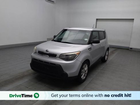 Used 2015 Kia Soul + image 1