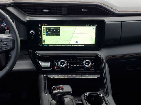 Used 2024 GMC Sierra 1500 AT4 w/ AT4 Premium Package image 28