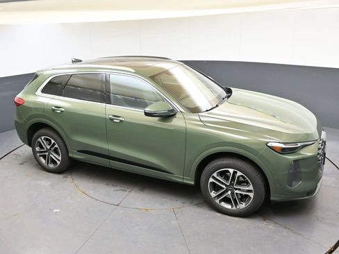 Certified 2025 Audi Q5 Premium Plus w/ Premium Plus AWD/4WD image 50