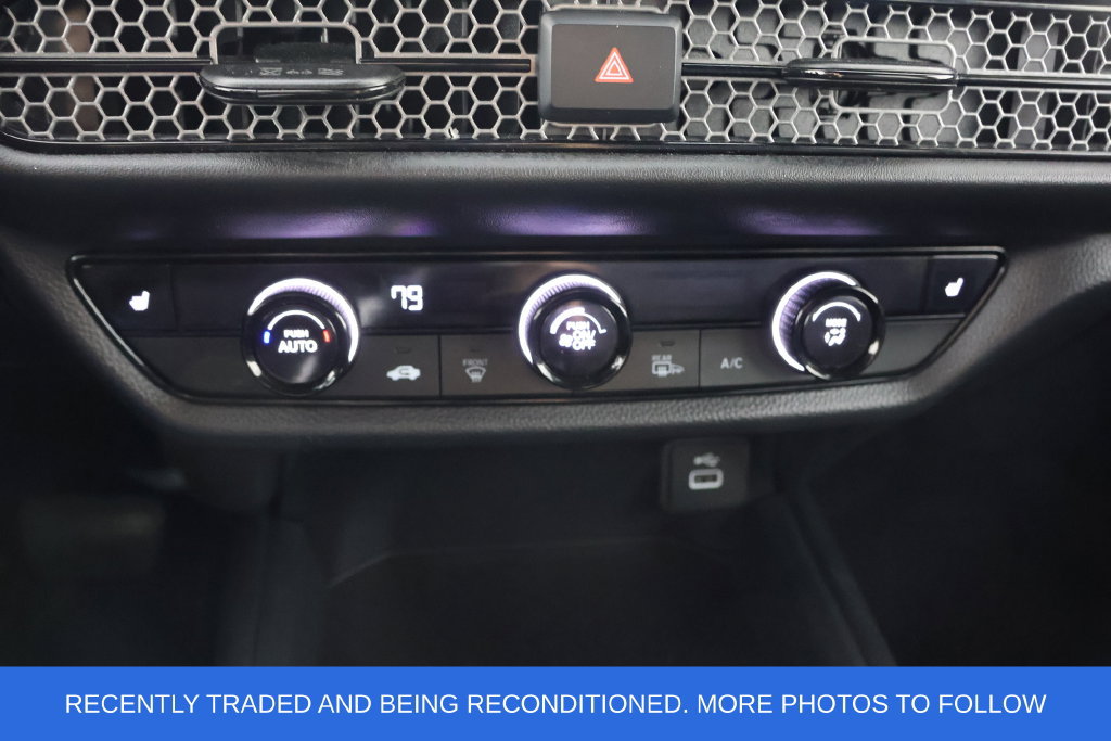 Certified 2025 Honda HR-V Sport image 15