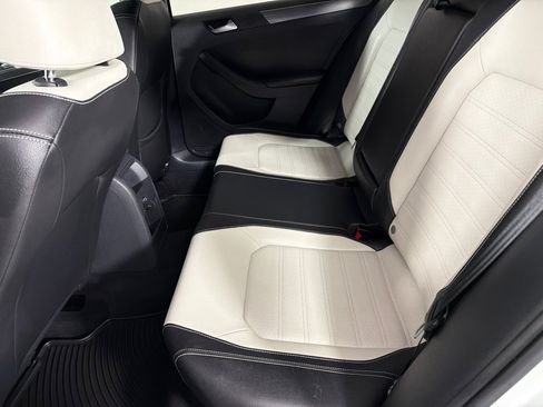 Used 2017 Volkswagen Jetta Sport FWD image 16