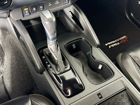 Used 2022 Nissan Frontier PRO-4X w/ Pro-4X Premium Package image 15