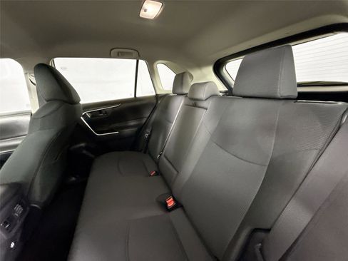 Certified 2025 Toyota RAV4 LE image 27