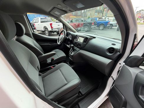Used 2020 Nissan NV200 SV FWD image 19