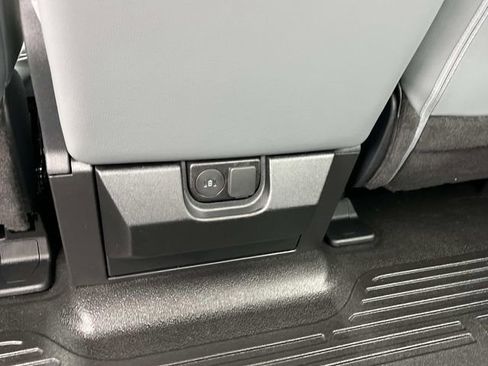 New 2026 Ford F350 XL w/ XL Chrome Package image 17