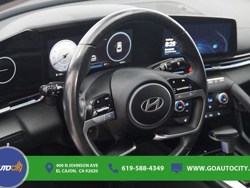 Used 2024 Hyundai Elantra Limited FWD image 19