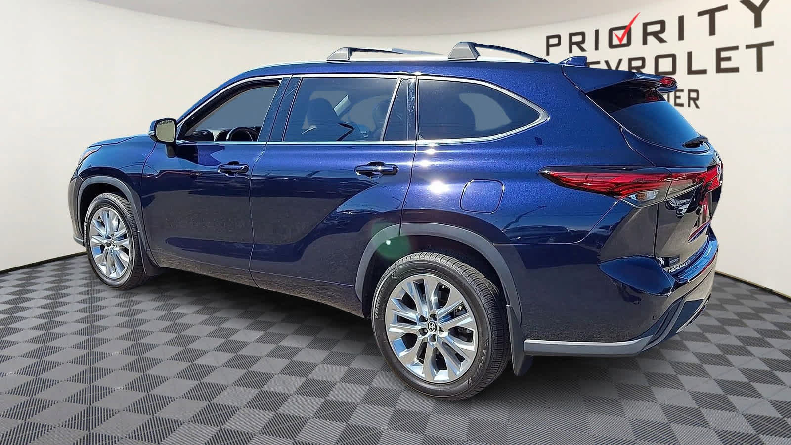 Used 2022 Toyota Highlander Limited AWD/4WD image 6