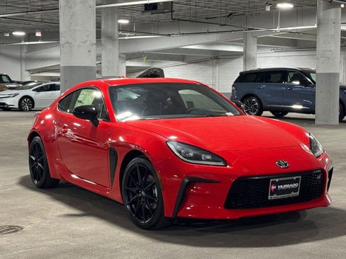 New 2025 Toyota GR86 Premium RWD image 4