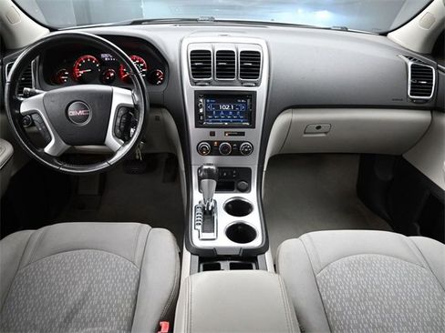 Used 2012 GMC Acadia SLE image 16