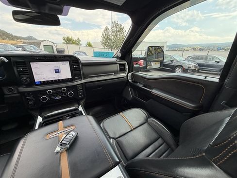 Used 2024 Ford F350 Platinum w/ Tremor Off-Road Package AWD/4WD image 22