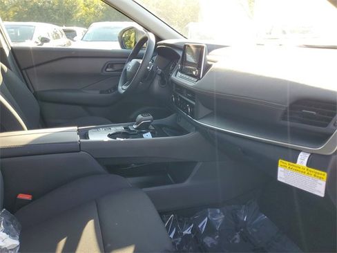 New 2026 Nissan Rogue S image 31