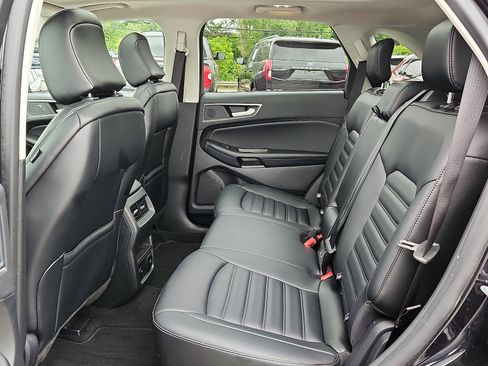 Used 2024 Ford Edge SEL w/ Convenience Package AWD/4WD image 10