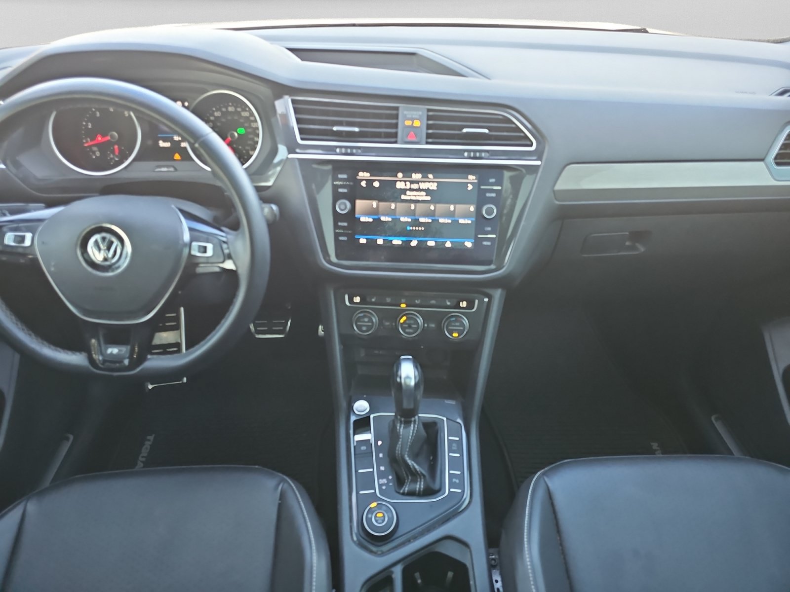 Used 2021 Volkswagen Tiguan SE R-Line AWD/4WD image 11