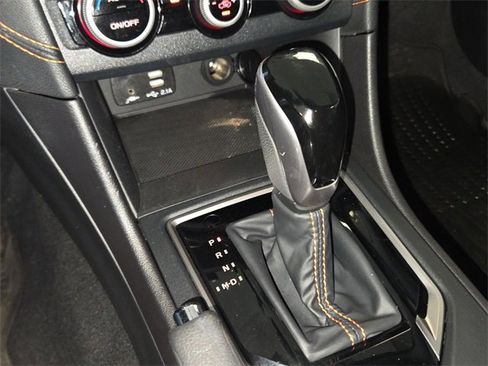 Used 2023 Subaru Crosstrek 2.5i Limited w/ Moonroof Package image 19