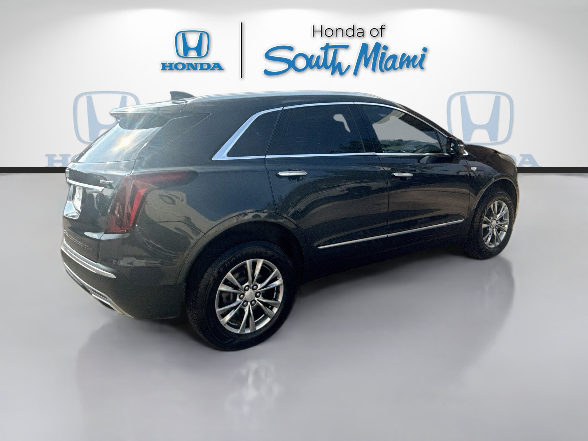 Used 2021 Cadillac XT5 Premium Luxury FWD image 7