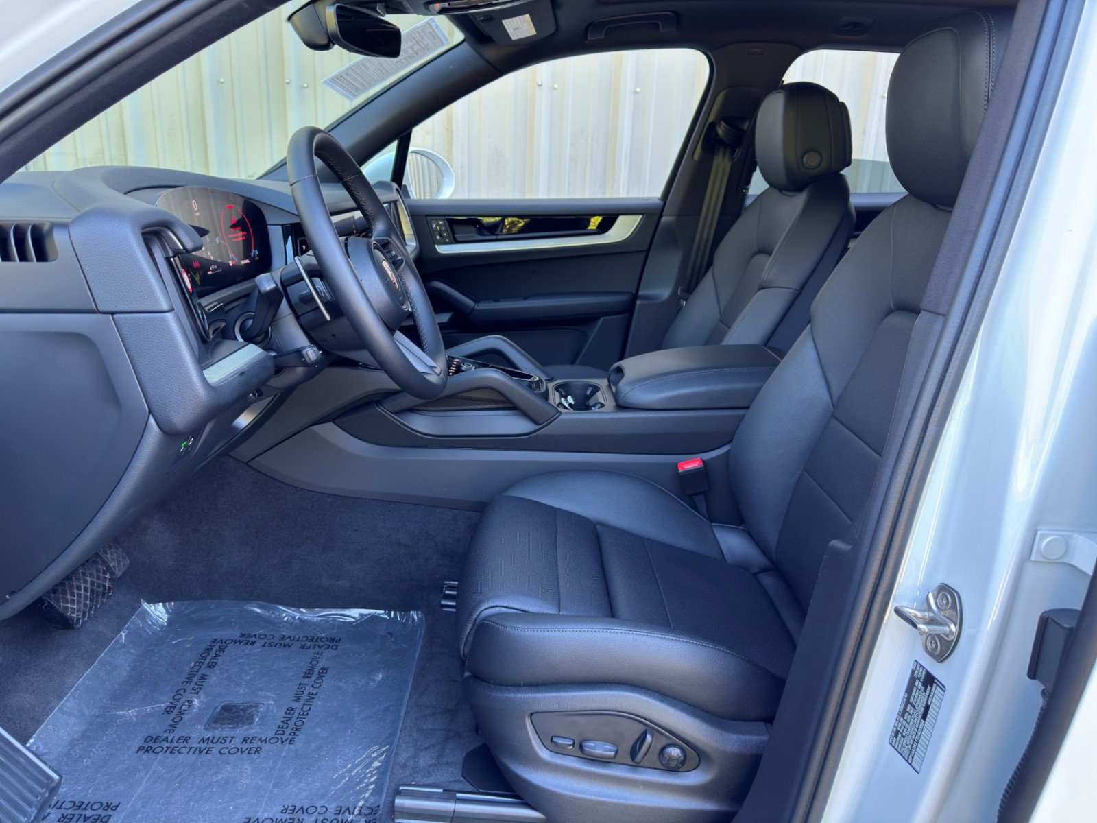 Used 2026 Porsche Cayenne AWD/4WD image 17
