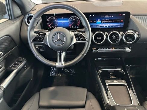 Certified 2025 Mercedes-Benz GLA 250 image 27