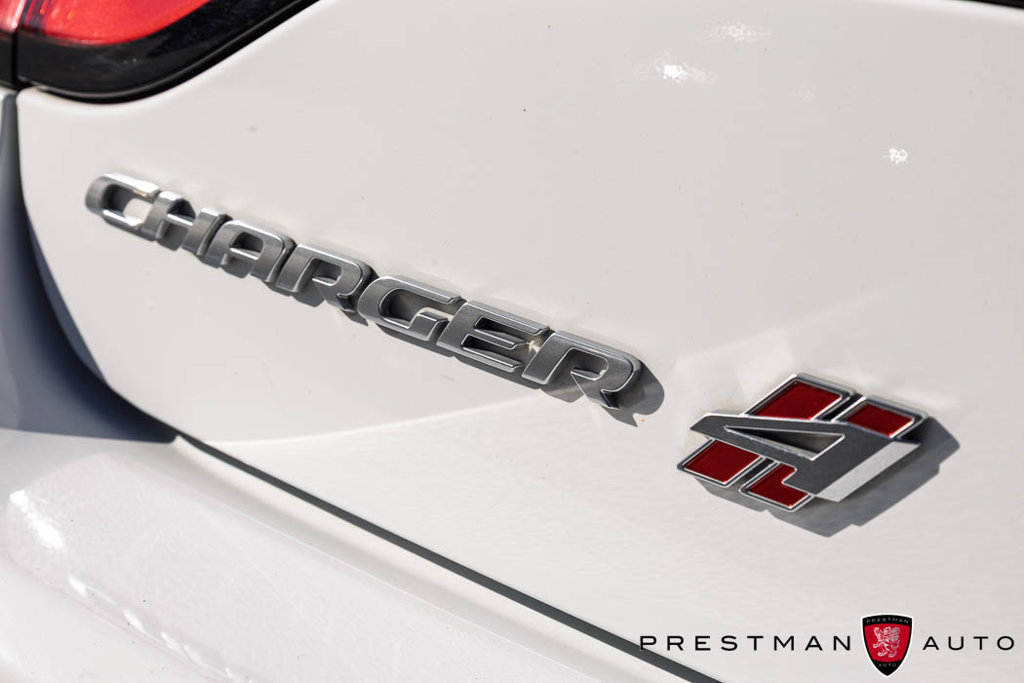 Used 2022 Dodge Charger SXT AWD/4WD image 8