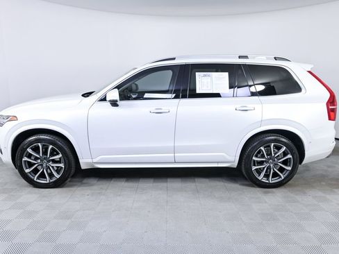 Used 2017 Volvo XC90 T6 Momentum w/ Vision Package image 3