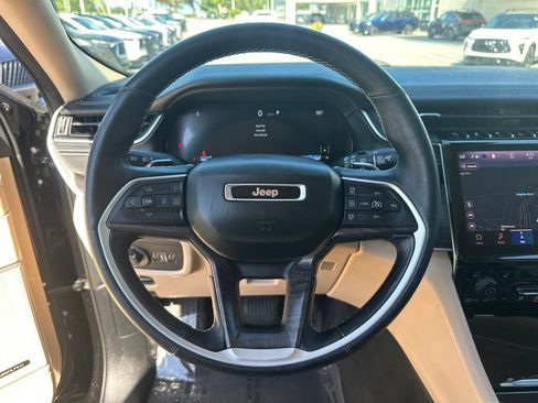 Used 2021 Jeep Grand Cherokee L Limited w/ MOPAR Finishing Package AWD/4WD image 20